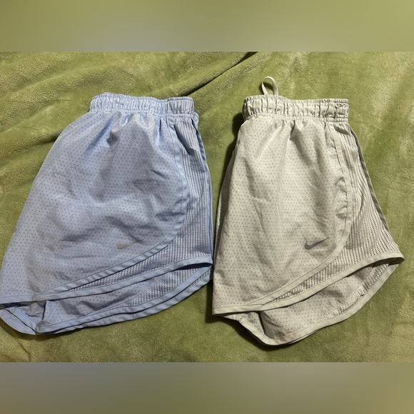 Nike Dri-FIT Light blue and very light mint/grey green shorts size medium - Picture 1 of 9